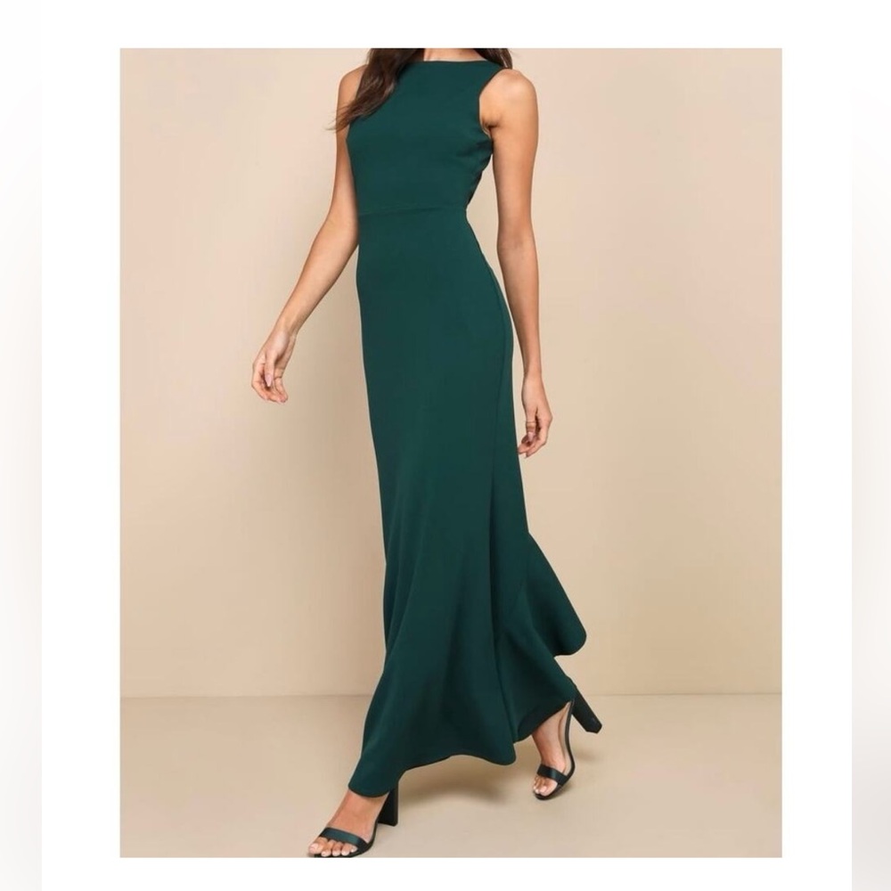 NWT- Exquisite Refinement Emerald Backless Bow Ruffled Maxi Dress